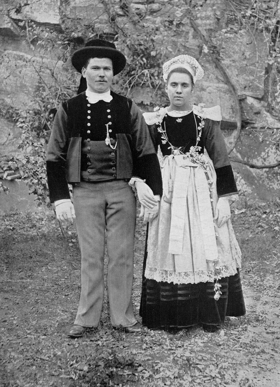 Bretonsk ægtepar i traditionel gallakostume, slutningen af det 19. århundrede af French Photographer