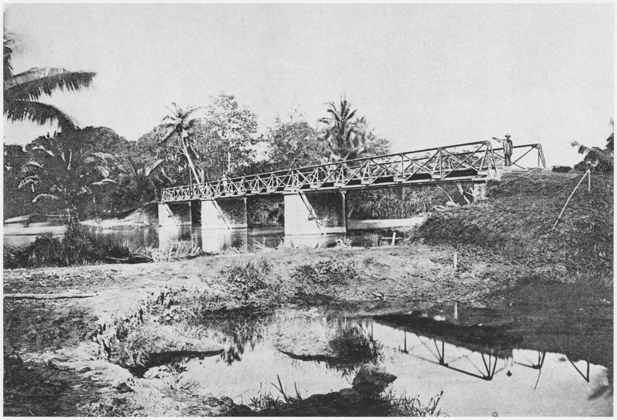 Bro over Rach Lang River, distriktet Saigon, 1885 af French Photographer