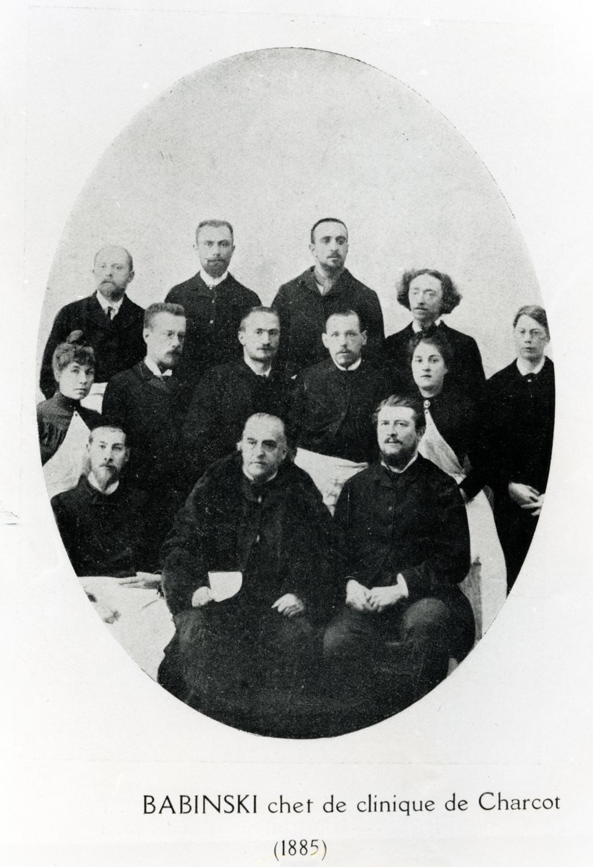 Charcot med sin chef de clinique, Babinski og en gruppe praktikanter og læger på Salpetrière Hospital, Paris, 1885 af French Photographer
