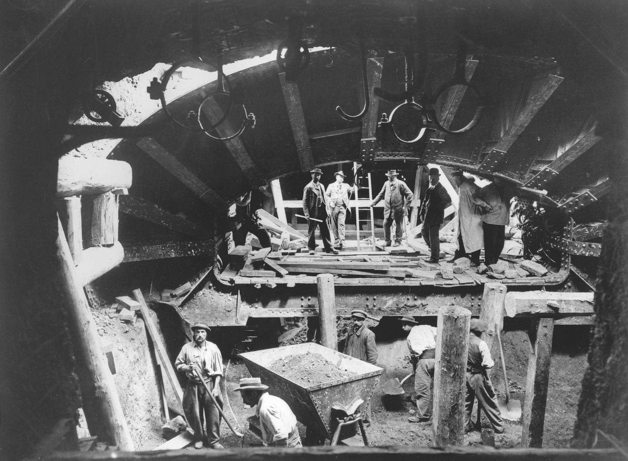 Opførelse af Paris Metro, ca. 1900 af French Photographer