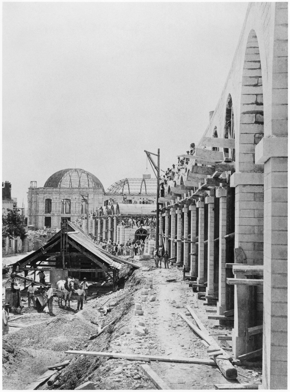 Konstruktion af viaduktbroen i Auteuil nær Auteuil station, Paris, ca. 1900 af French Photographer