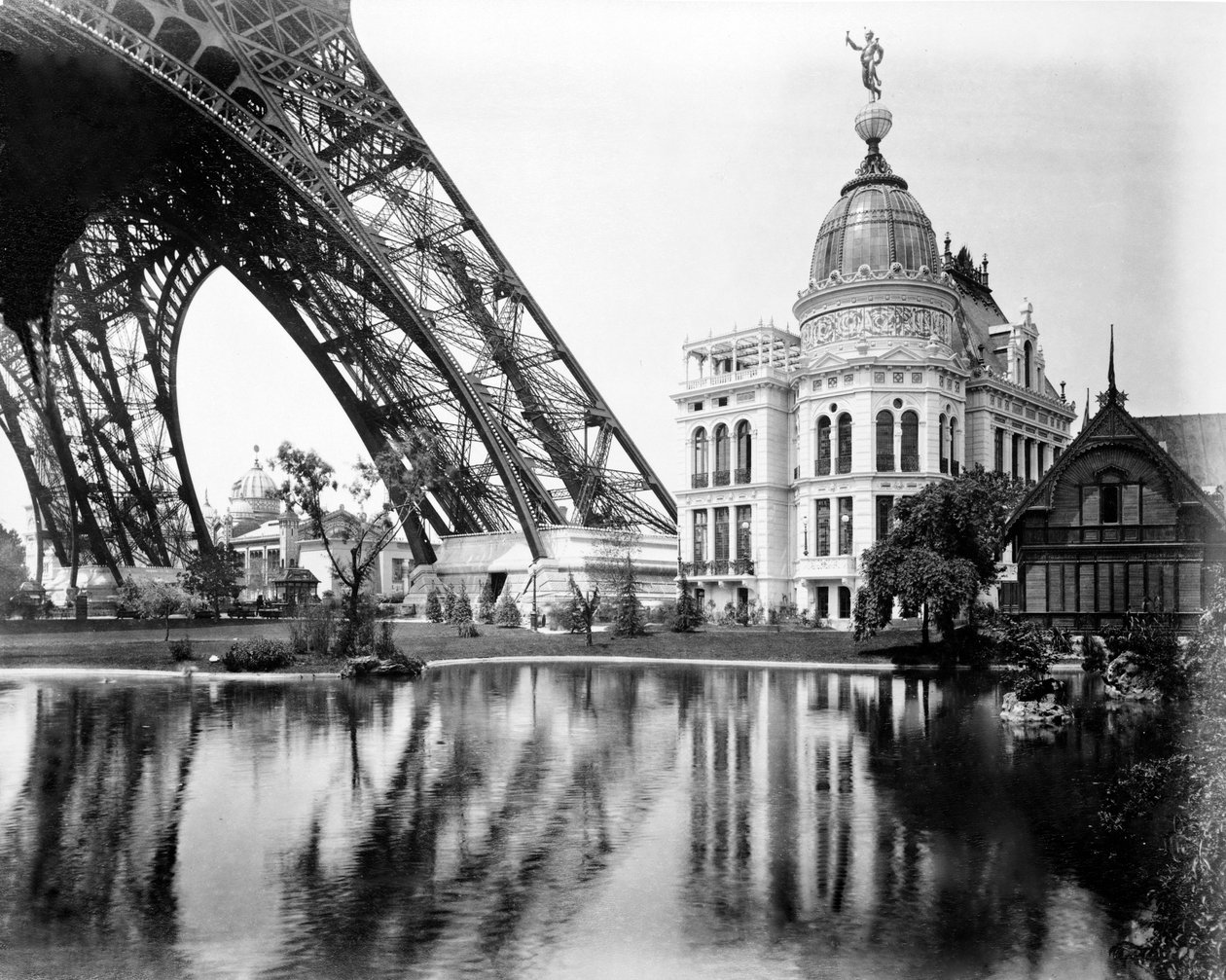 Gaspavillon og svensk hytte, Paris-udstillingen, 1889 af French Photographer
