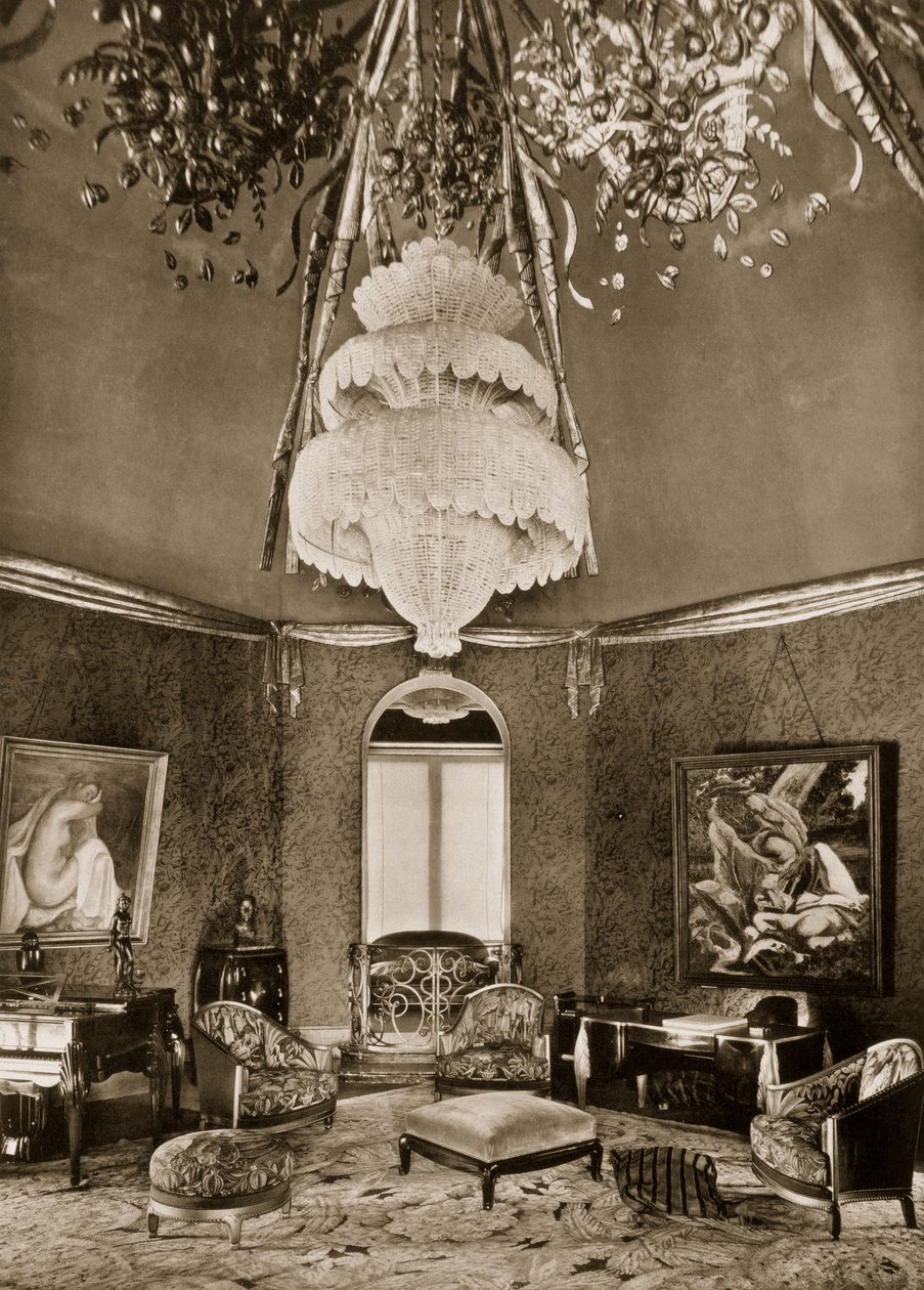 Grand SalonDrawing Room, designet af Sue et Mare, fra Ensembles Mobiliers II, 1925 af French Photographer