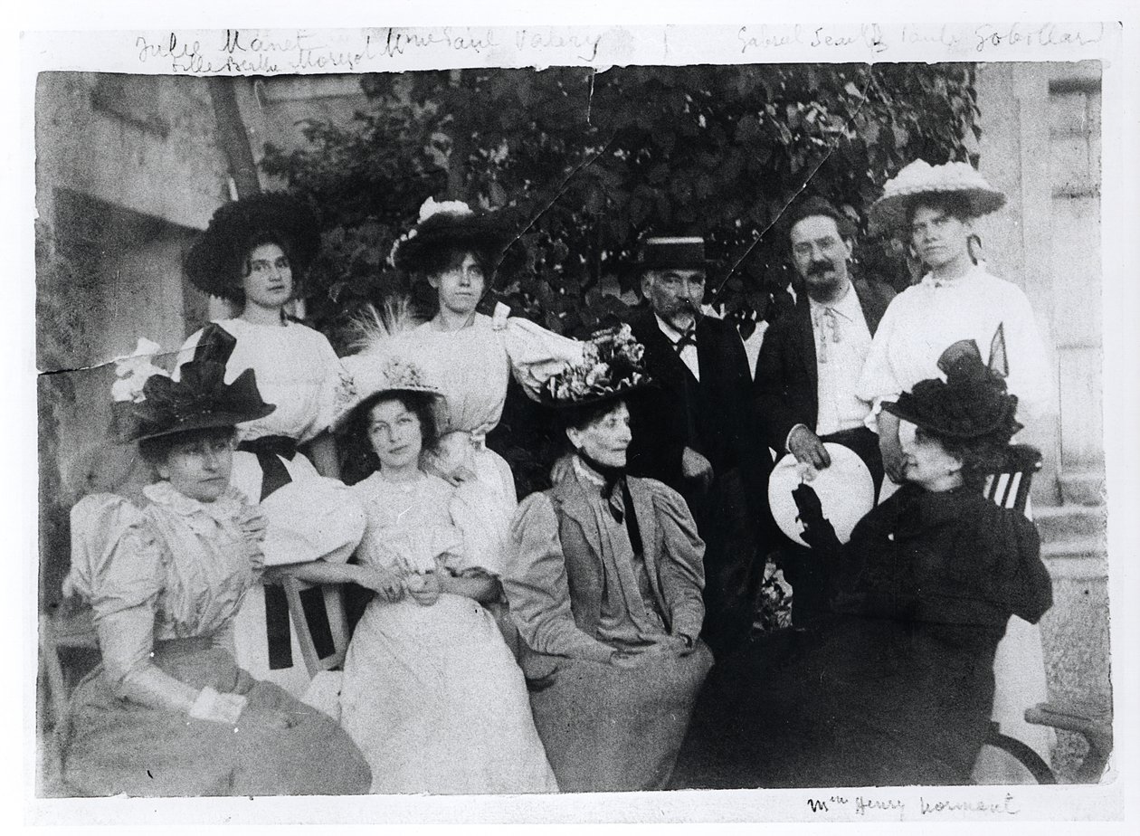 Gruppeportræt med Stephane Mallarme (1842-98), sommer eller efterår 1896 af French Photographer