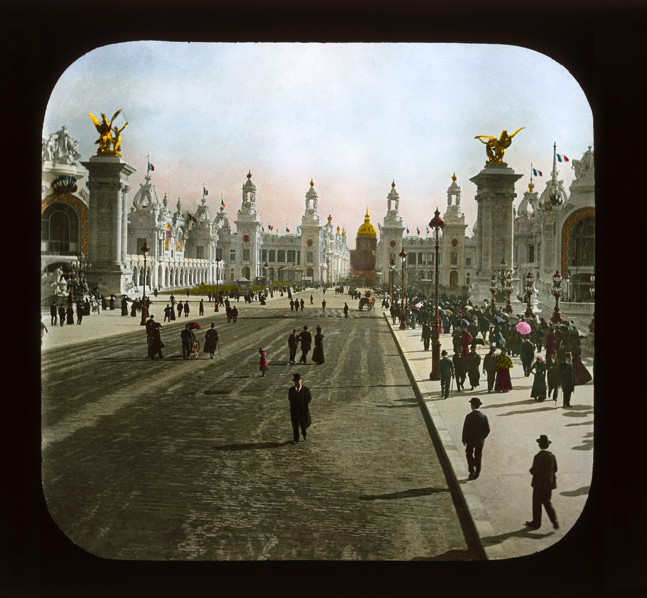 Paris-udstilling: Esplanade des Invalides, Paris, 1900 (lanternerutsjebane) af French Photographer