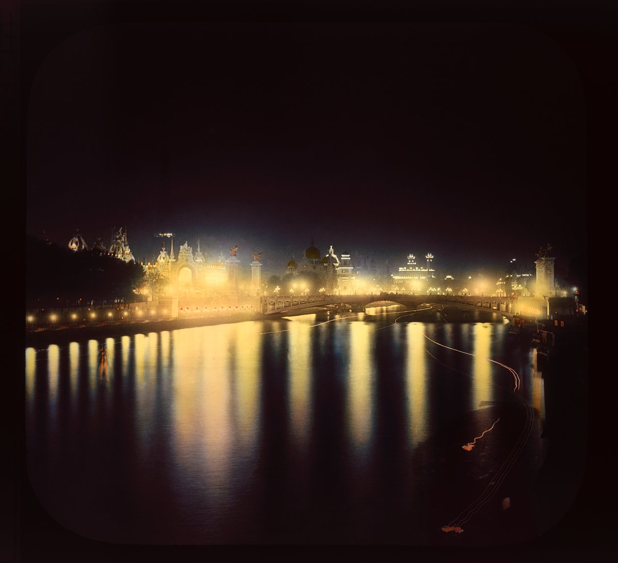 Paris-udstilling: Night View, 1900 (lanternerutsjebane) af French Photographer