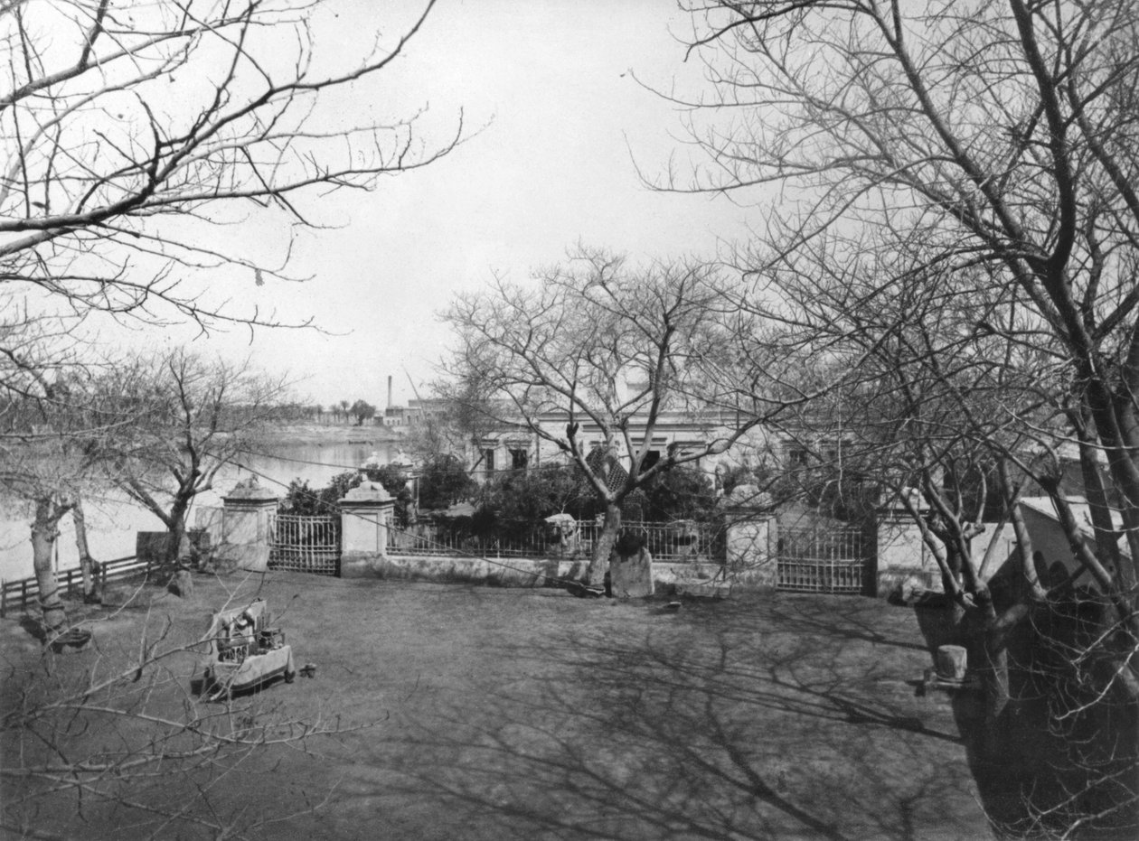 Udsigt over Boulaq Museum, fra Album du Musee de Boulaq af Auguste Mariette Bey (1821-81) pub. af Moures et Cie, Cairo, 1872 af French Photographer