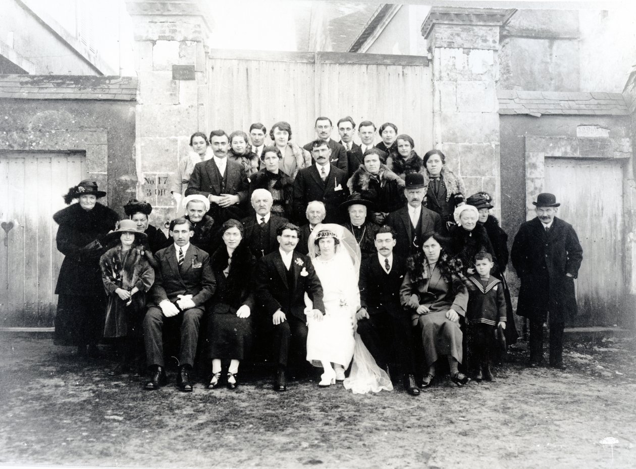 Bryllupsfotografi i Sarthe-regionen i Frankrig, ca. 1920 af French Photographer
