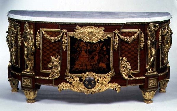 Fransk regentskabs bombe kommode med guldbeslag, 1720 af French School