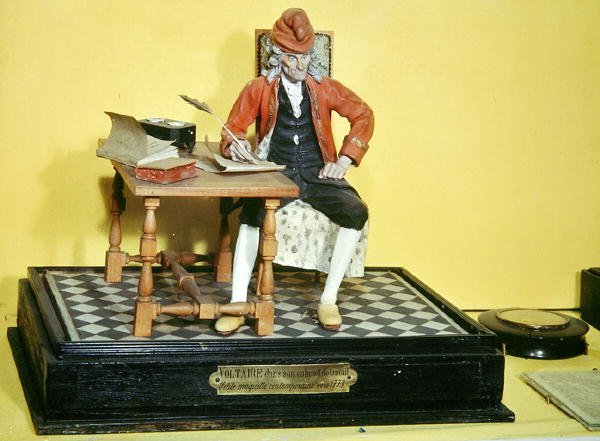 Model af Voltaire (1694-1778) i hans studie, ca. 1773 af French School