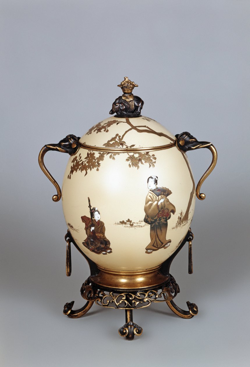 Beholder med strudseæg, lakdekoration og bronzebeslag af Barbedienne und Co., 1870 af French School