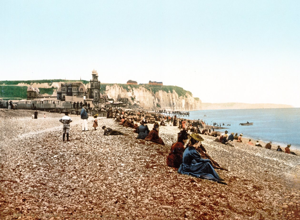 Strand og hvide klipper ved Dieppe, 1890-1900 af French Photographer