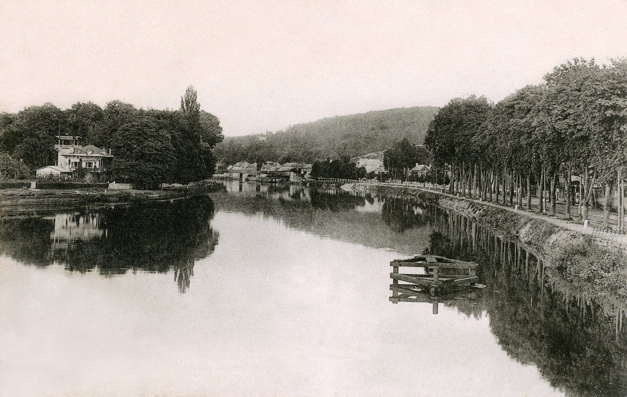 Bougival (Yvelines - 78 - Ile de France): Seines bred set fra gangbroen, i begyndelsen af det 20. århundrede (s/h foto) af French Photographer