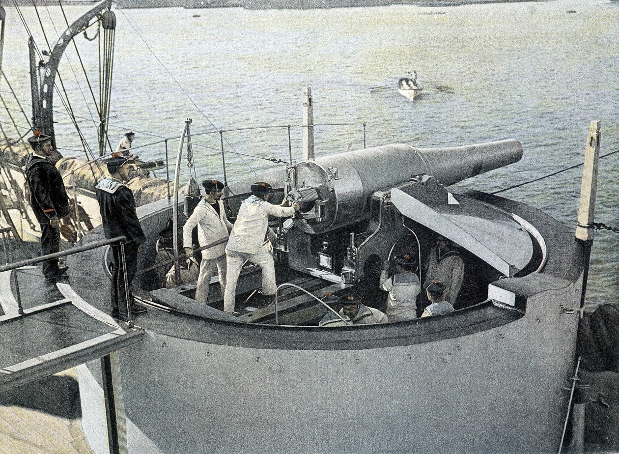 Fransk flåde, slutningen af 1800-tallet: Kanonøvelse - Bibl. des Arts Deco. af French Photographer