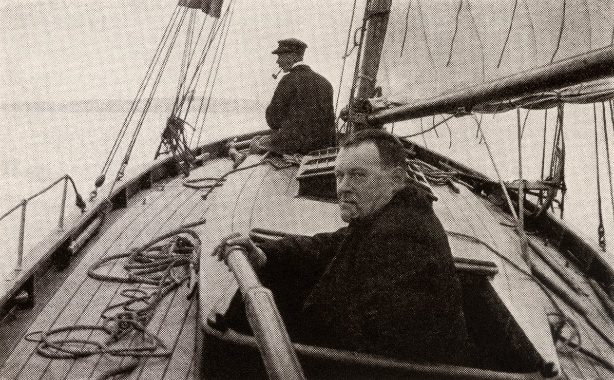 Hilaire Belloc i sin båd af French Photographer