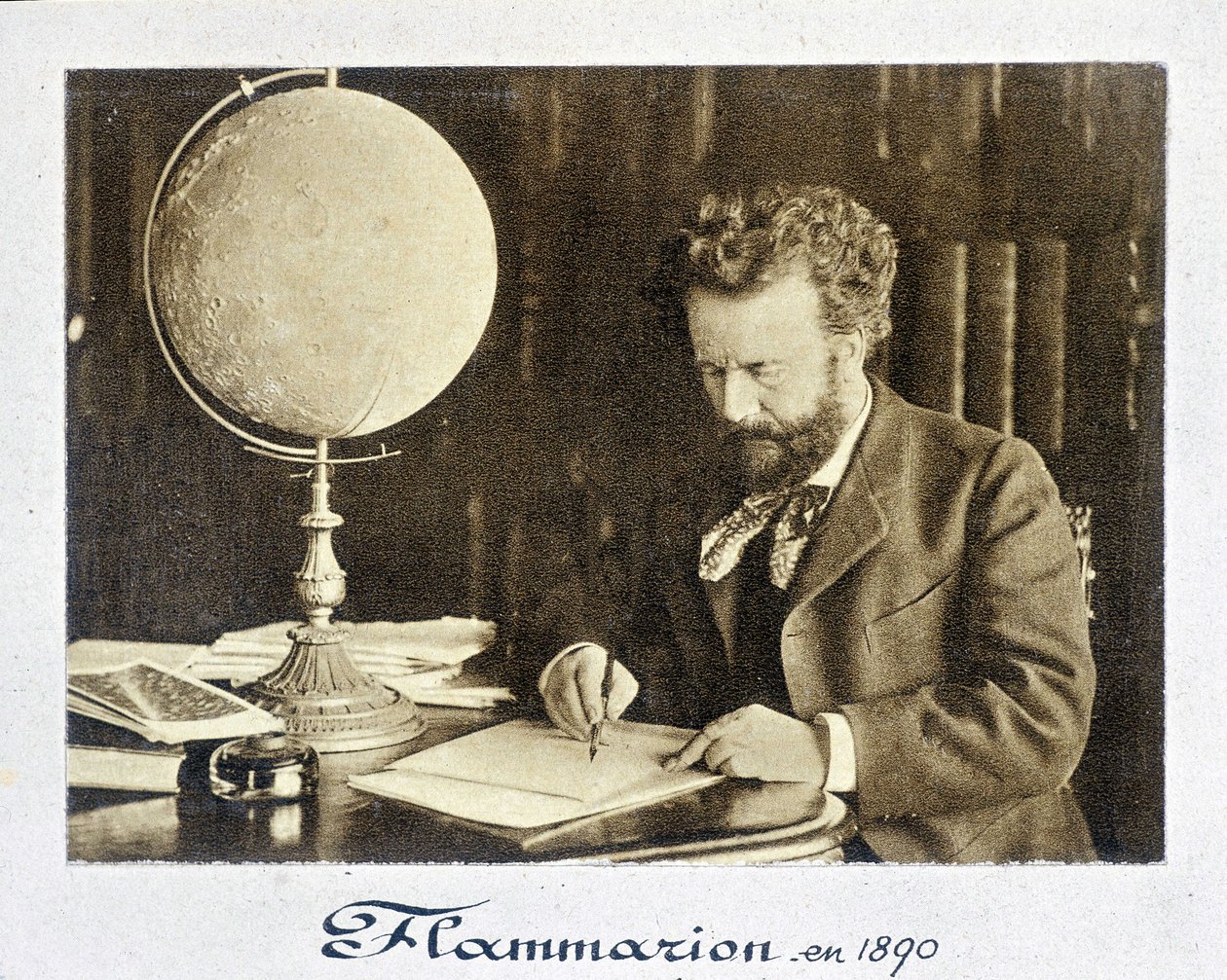 Portræt af Camille Flammmarion (1842 - 1925), fransk astronom - fotografi af French Photographer