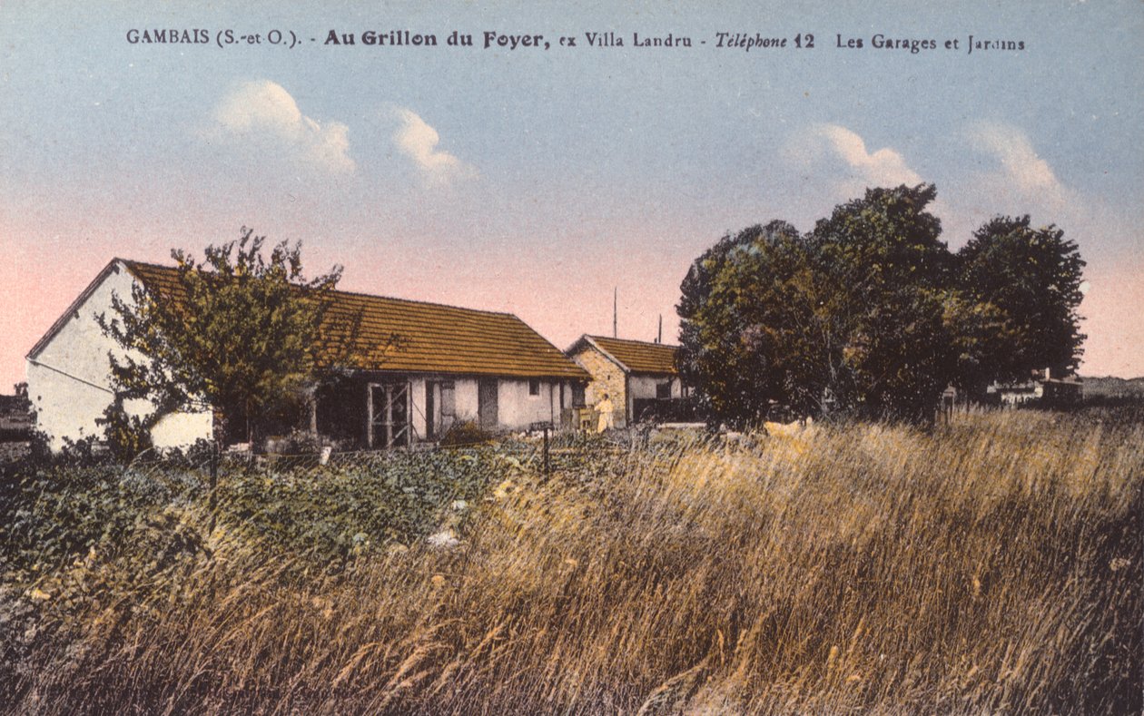 Postkort, der forestiller Henri Desire Landrus hus (1869-1922) i Gambais (se 238390 for sort/hvid fotografi) af French Photographer