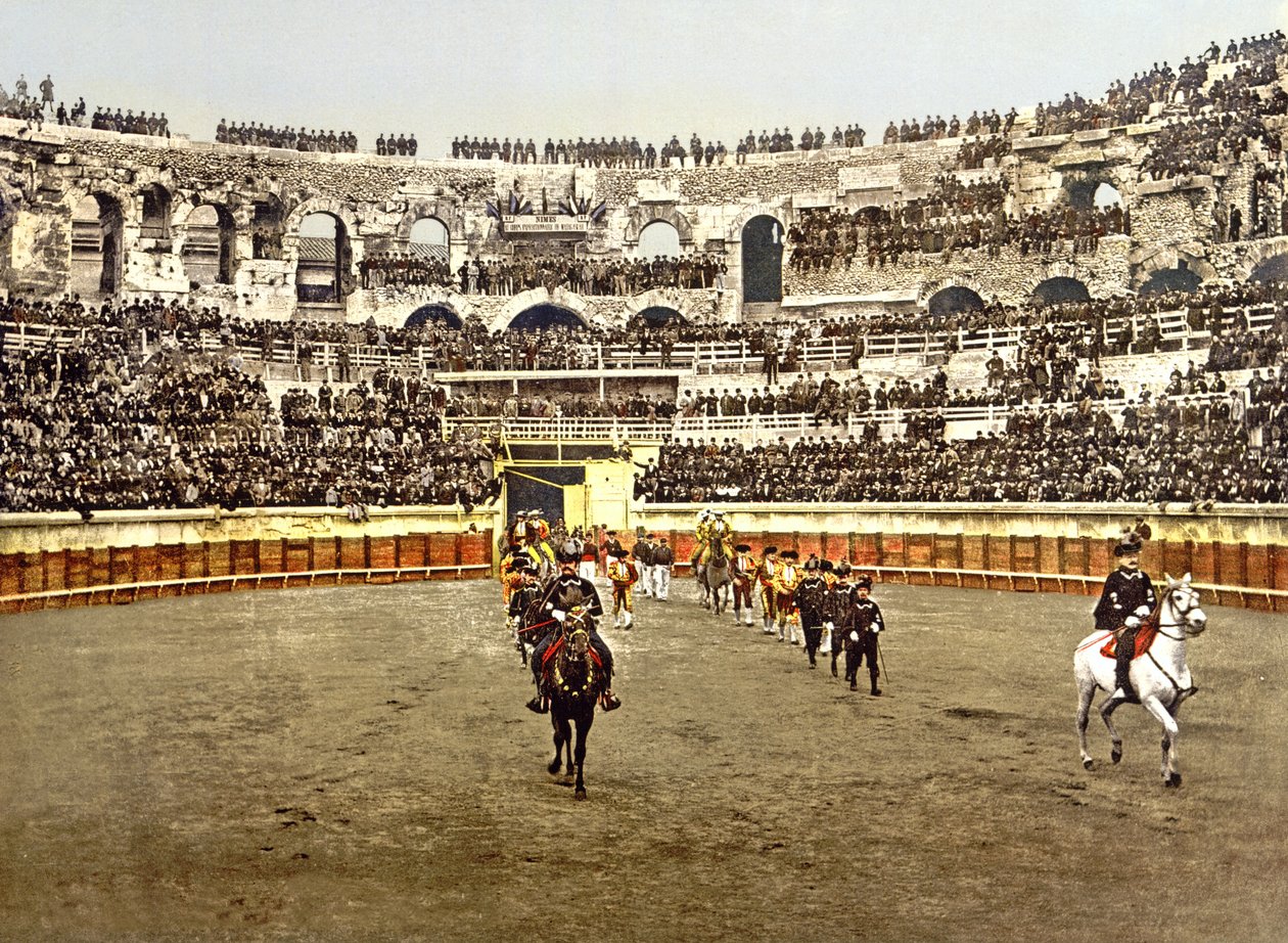 Procession af matadorer ved amfiteatret i Nîmes, 1890-1900 af French Photographer