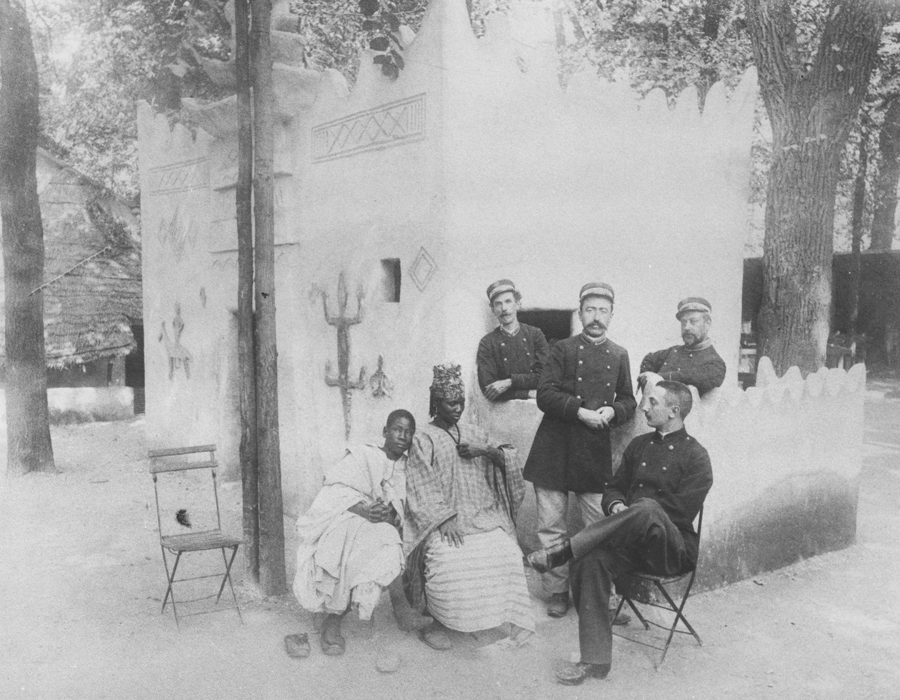 Senegalesisk landsby ved Exposition Universelle i Paris, 1889 af French Photographer