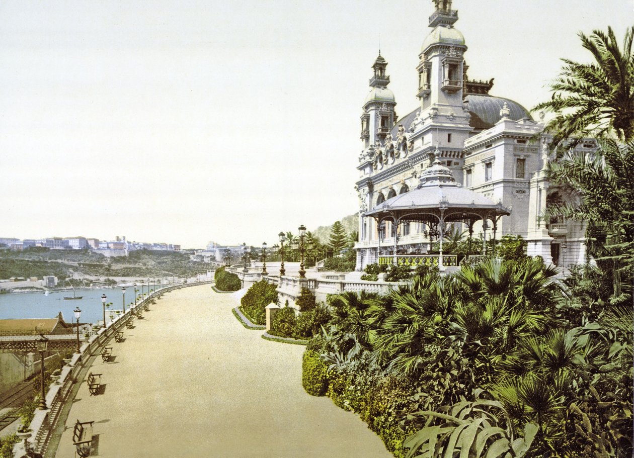Set fra siden af Monte Carlo Casino i Monaco, 1890-1900 af French Photographer