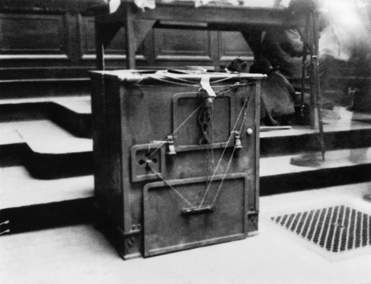 Komfur brugt af Henri Desire Landru (1869-1922) af French Photographer