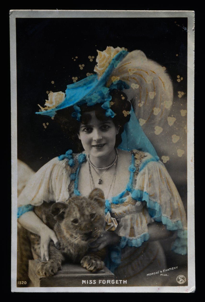 Tamer Miss Forgeth, CA 1910, Postcard, Frankrig, det 20. århundrede af French Photographer