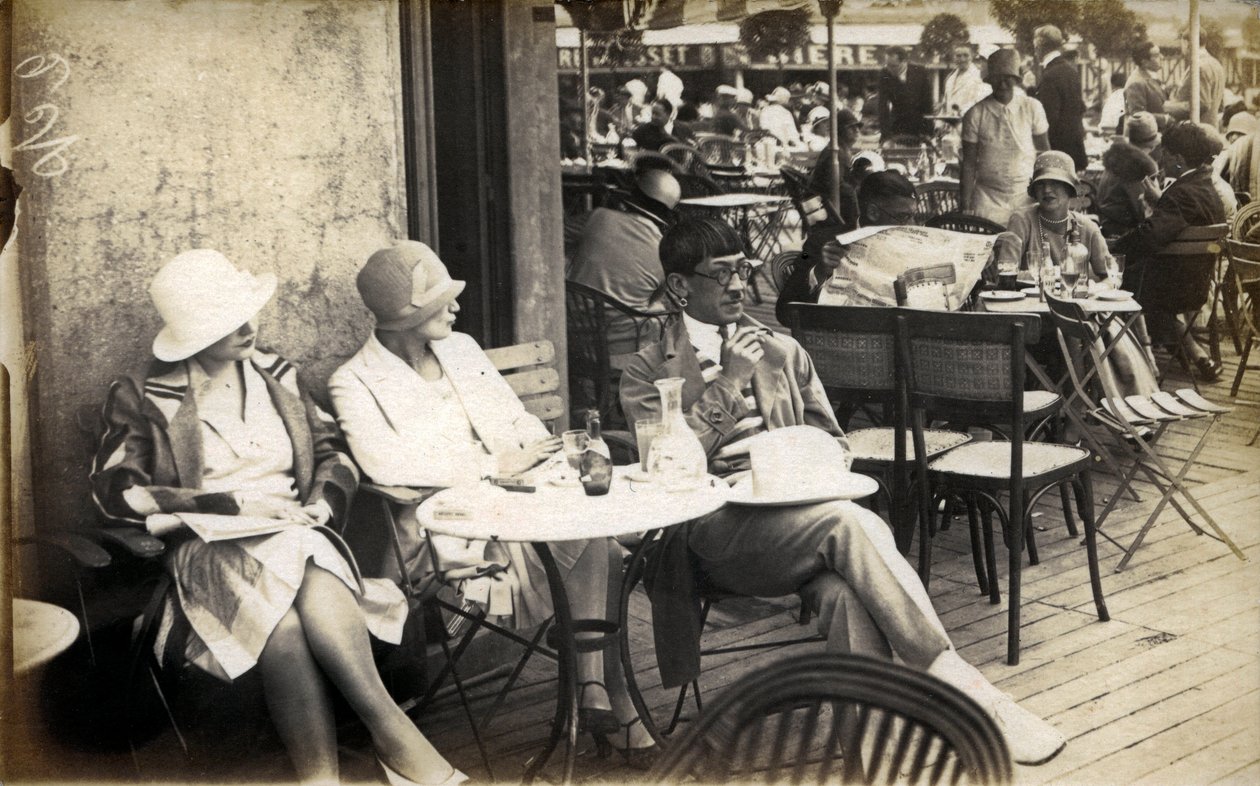 Kunstnernes Paris i den smukke tid: maleren Tsuguharu-Leonard Foujita af French Photographer