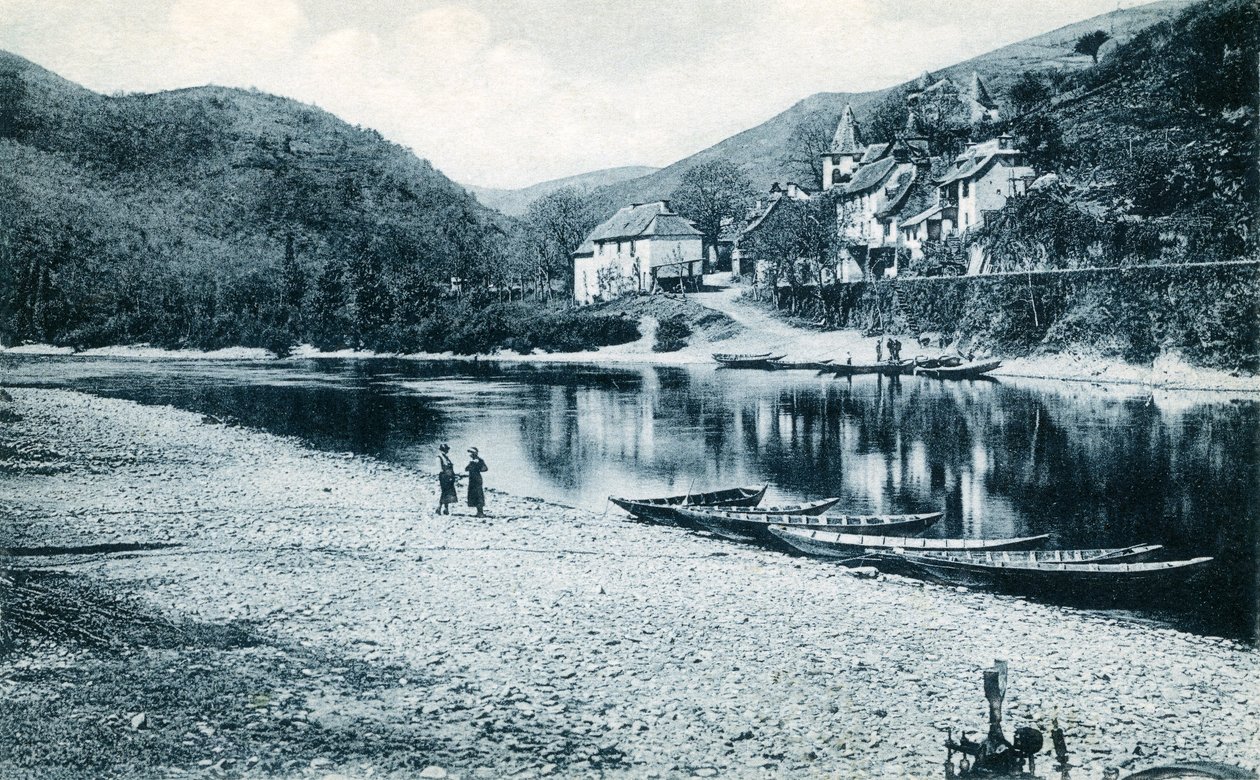 Bredden af Lot i Veillevie (Lot-dalen), Cantal, Auvergne: postkort til bådnavigation, begyndelsen af det 20. århundrede (foto) af French Photographer