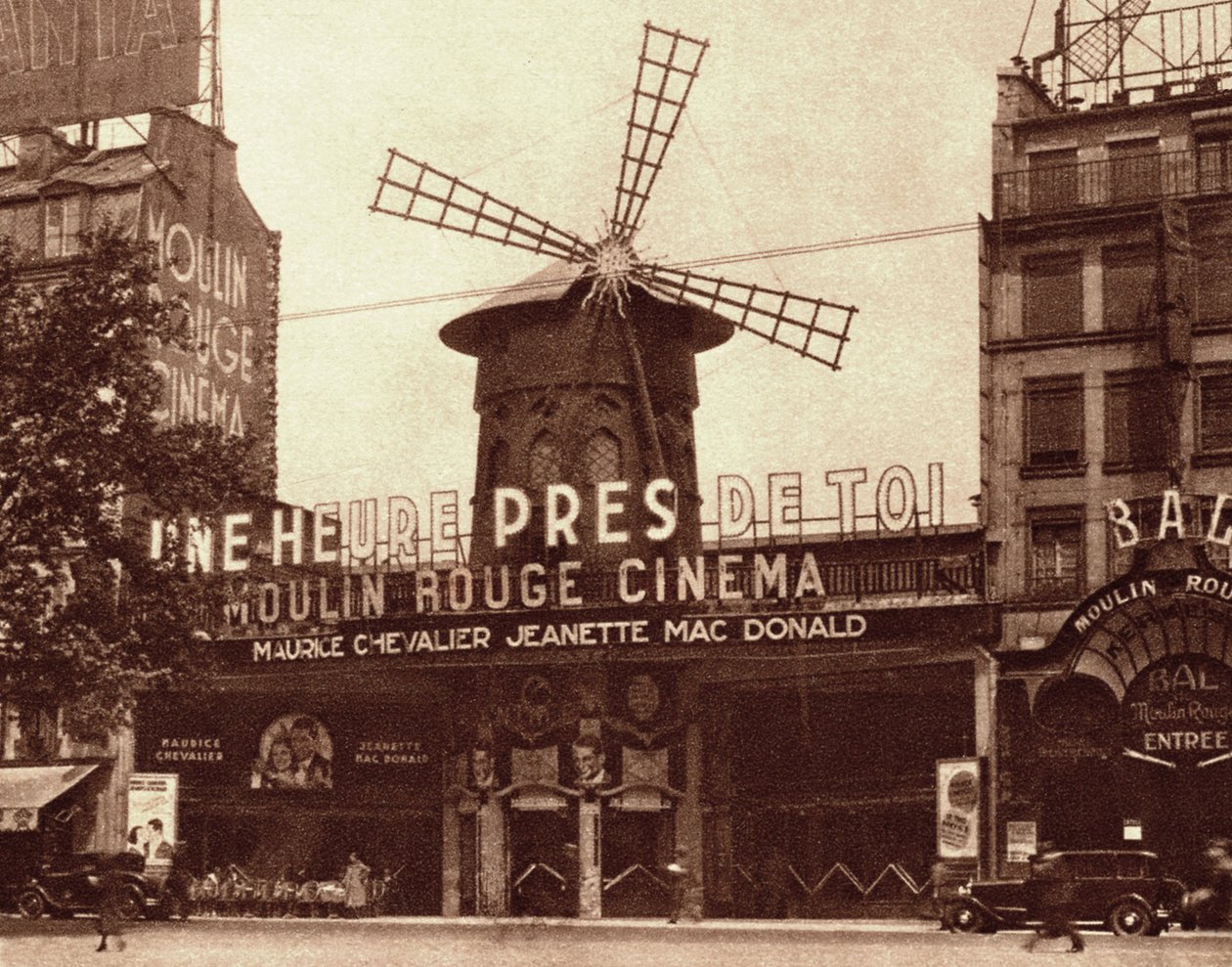 Kabareten og biografen "Le Moulin Rouge" i Paris af French Photographer