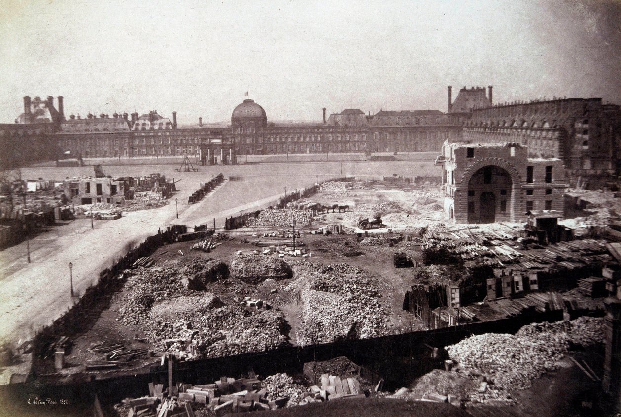 Forvandlinger af Paris under det andet imperium, Haussmann arbejder: udsigt over Place du Carrousel under nedrivningen af den tidligere konges stalde i Paris. Dette sted var en del af de transformationer, der blev foretaget under det andet imperium af Napo af French Photographer