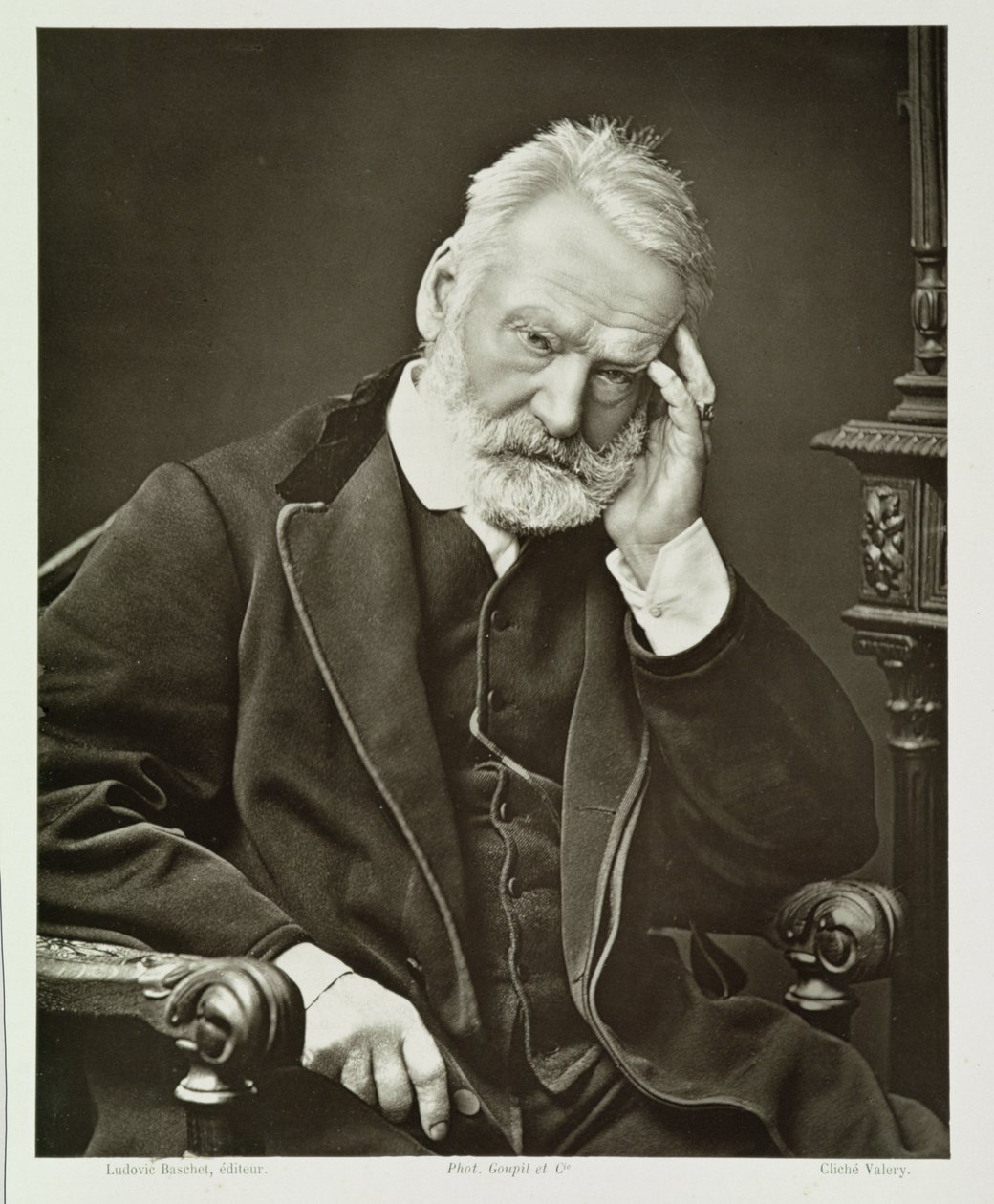 Victor Hugo (1802-85), fra Galerie Contemporaine, ca.1874-78 af French Photographer