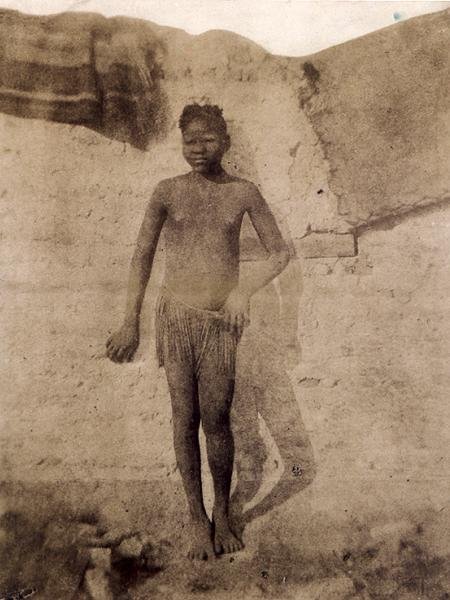 Ung pige fra Darfur, fra 