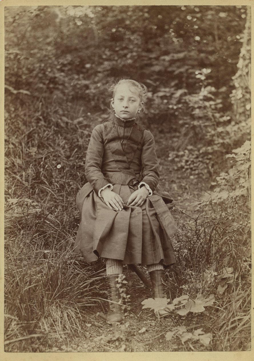 Ung pige på landet, Frankrig, ca. 1890 (s/h foto) af French Photographer