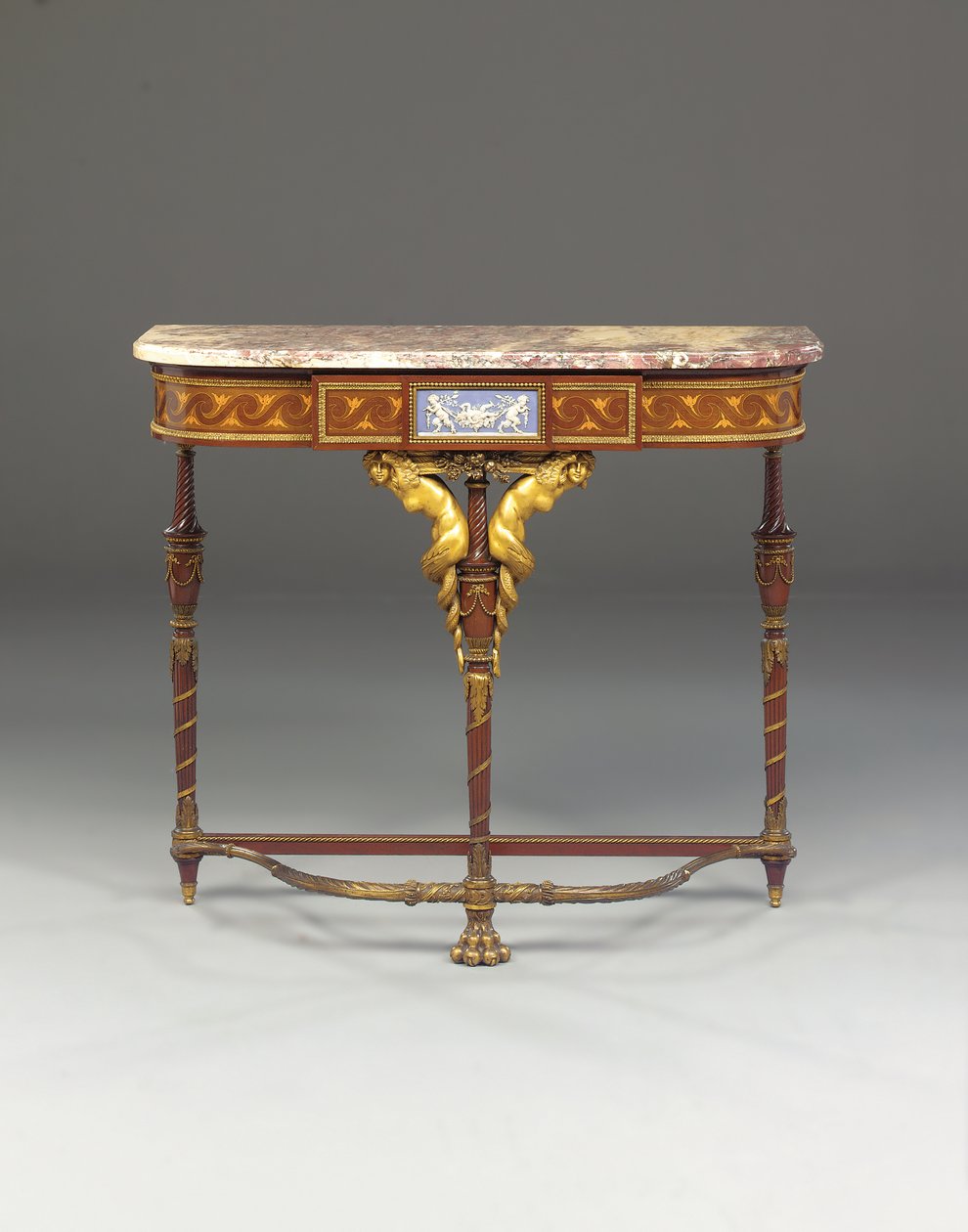 En Napoleon III-konsol, som Jacob, af Maison Millet, Paris, ca. 1865 (ormolu-monteret jaspistøj, mahogni og marquetry) (se også 362842-362843) af French School