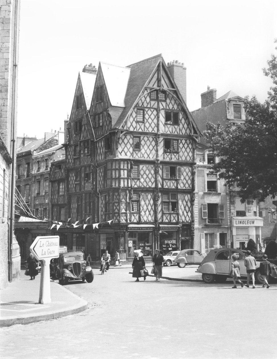 Adams hus af French School