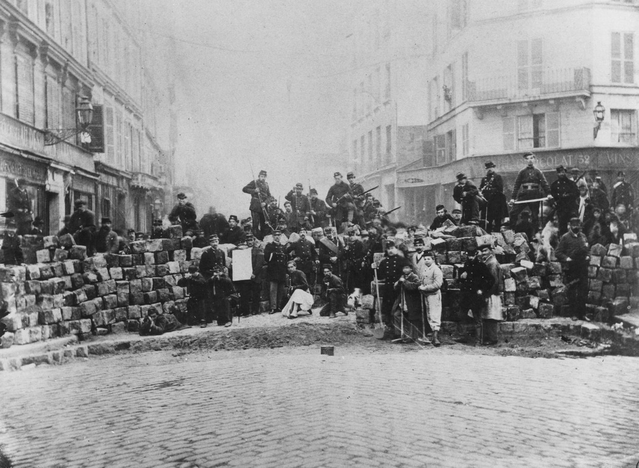 Barrikade ved indgangen til Faubourg du Temple, Paris, under kommunen, 18. marts 1871 af French School