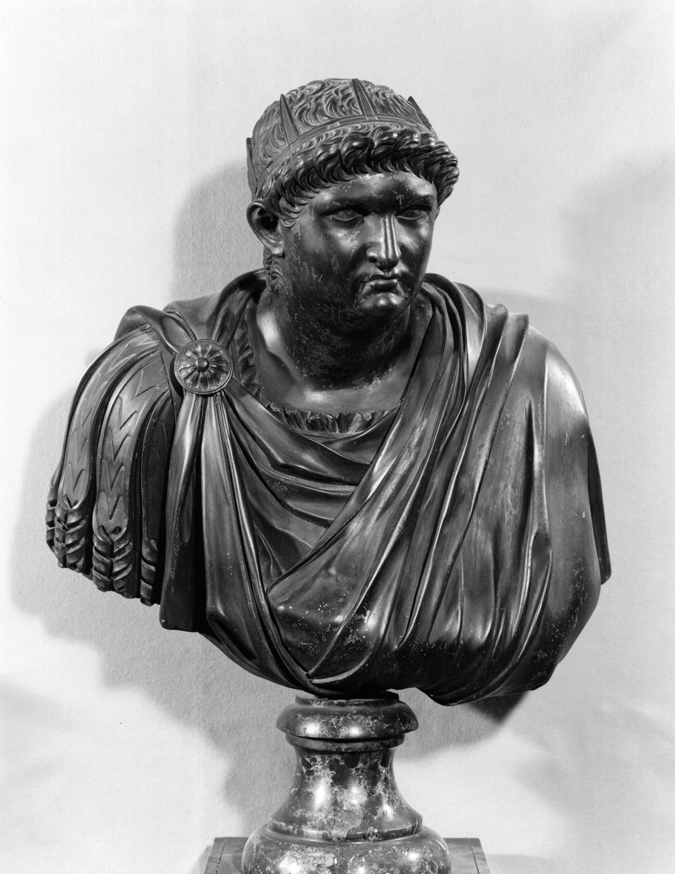 Buste af Nero (37-68 AD), kopi af en original fra antikken (bronze) (s/h foto) af French School