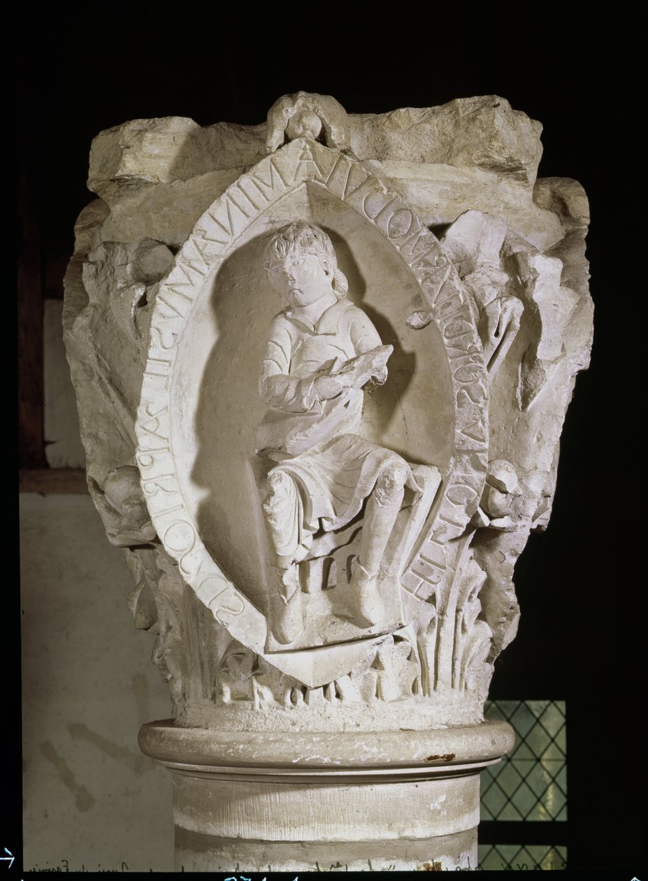 Kapital, der forestiller den første toneart i Plainsong med en dulcimer-spiller, ca. 1095 af French School