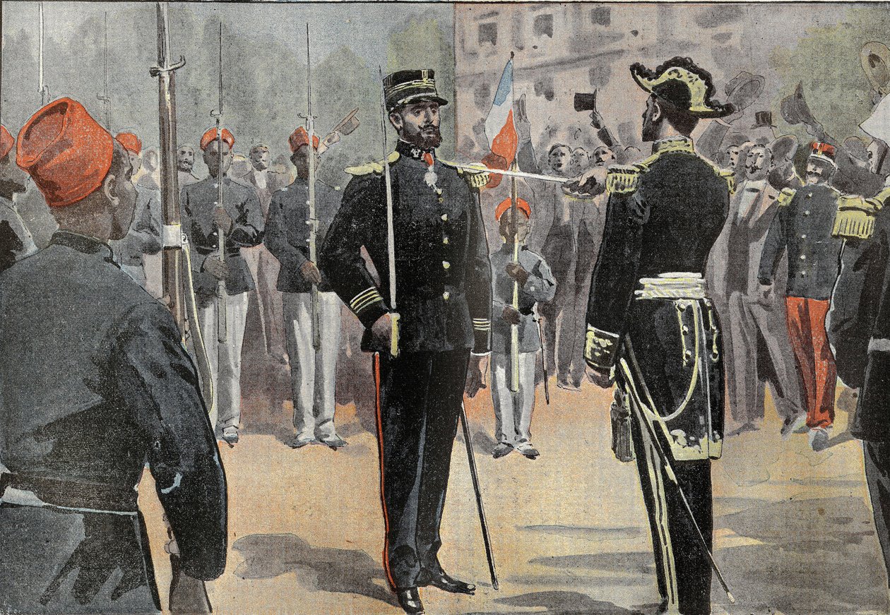 Kommandør Jean-Baptiste Marchand (1863-1934) modtog slipset som kommandør for Æreslegionen den 30. maj 1899 i Toulon fra hænderne på admiral de La Jaille (1836-1925), omringet senegalesiske ryttere af den afrikanske udforskningsmission (Missionsmarch af French School