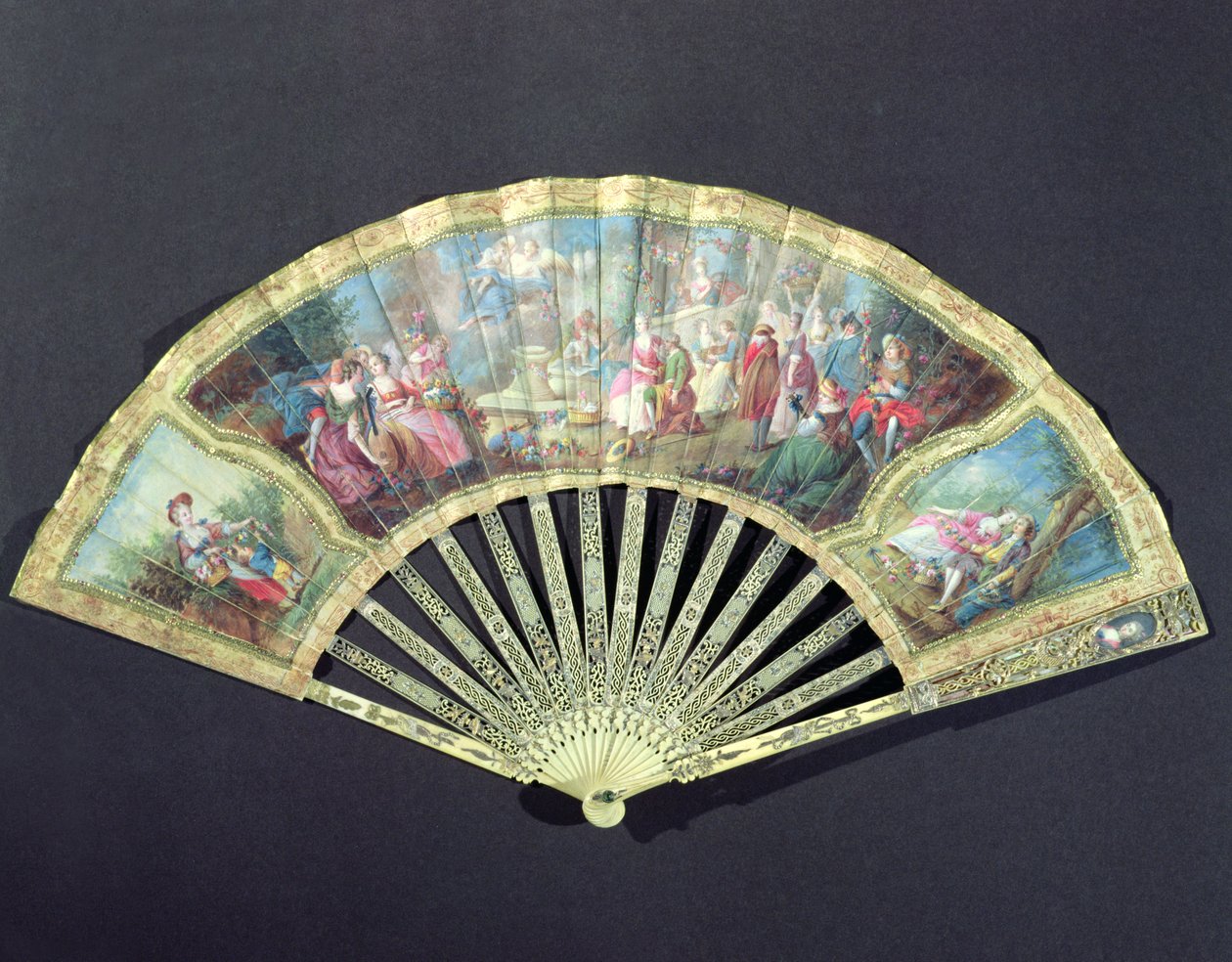 Court Fan, fransk, 1700-tallet (elfenben og wc på papir) af French School