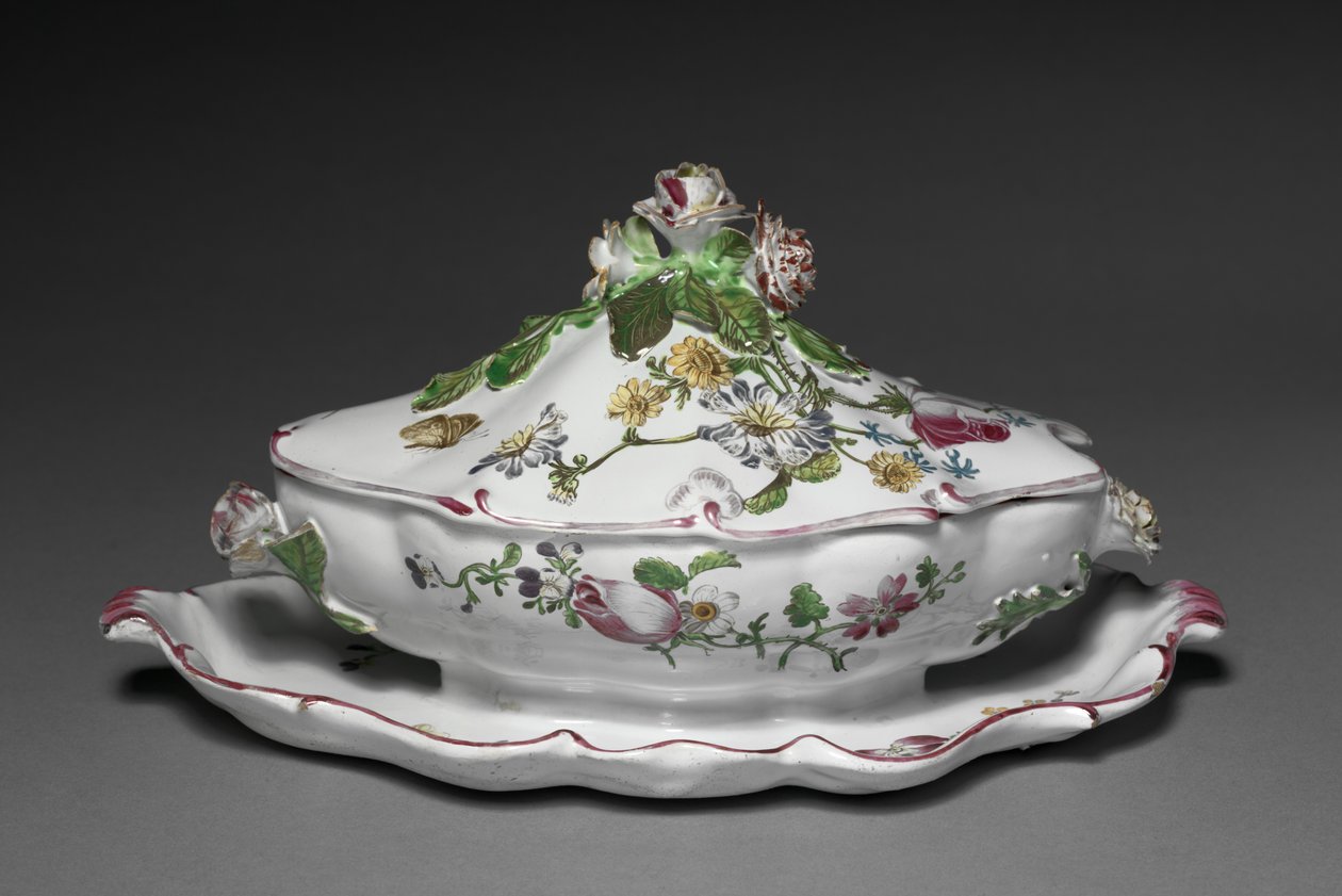 Dækket sauceterrin med påsat stativ, fabrikant Veuve Perrin Factory, ca. 1765 af French School