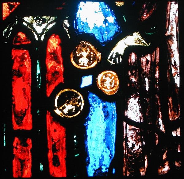 Detalje fra et af vinduerne (farvet glas) af French School