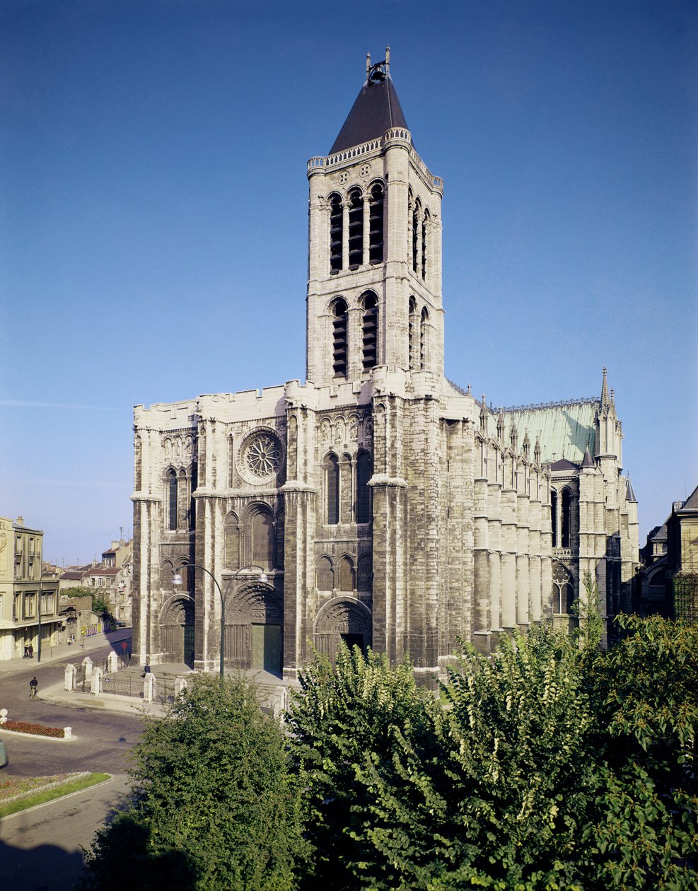 Udvendig udsigt fra sydvest, 1122-1281 af French School