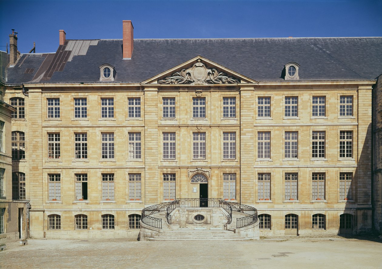 Udvendig udsigt over Musee Saint-Remi af French School