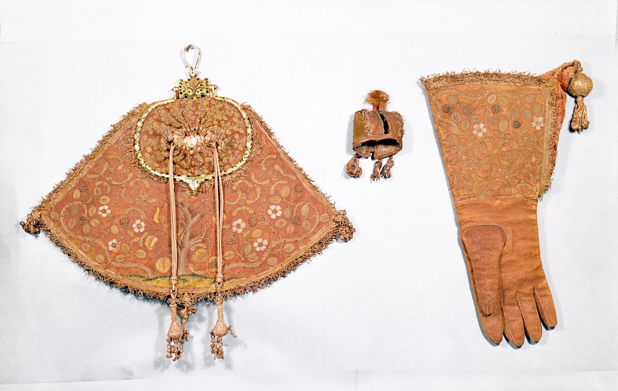 Hawking sæt af etui, handske og hætte, fransk, 1600-25 af French School