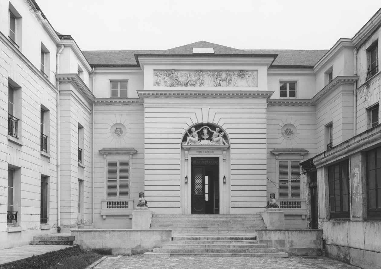 Hotel Gouthiere, gårdsfacade, slutningen af det 18. århundrede (se også 345983) af French School