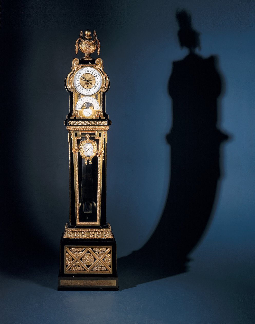 Louis XVI Grande Sonnerie Astronomical Perpetual Calendar Regulateur de Parquet (ormolu-monteret ibenholt) af French School