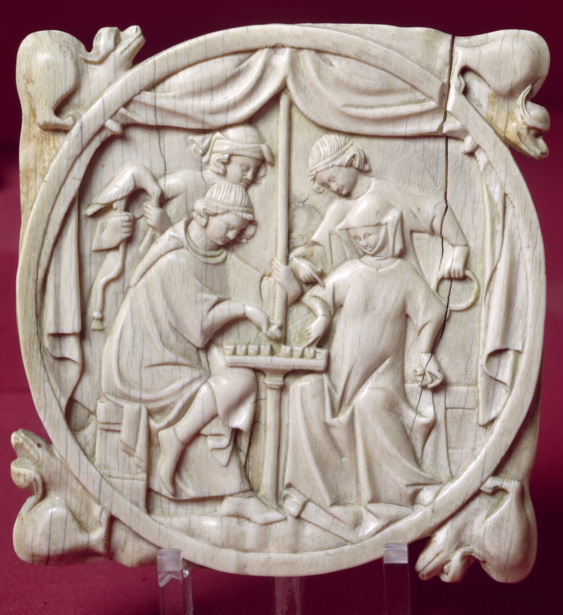 Spejlkasse forestillende et spil skak, ca. 1300 af French School