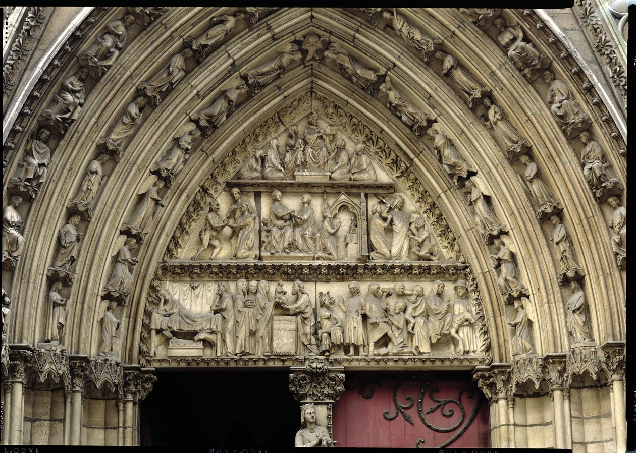 Nordlige tværarmsportal, detalje af tympanon, der viser scener fra The Infancy of Christ og Theophilus