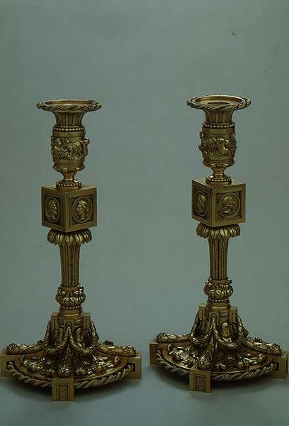 Par lysestager af Boucheron, 1783 (forgyldt sølv) af French School